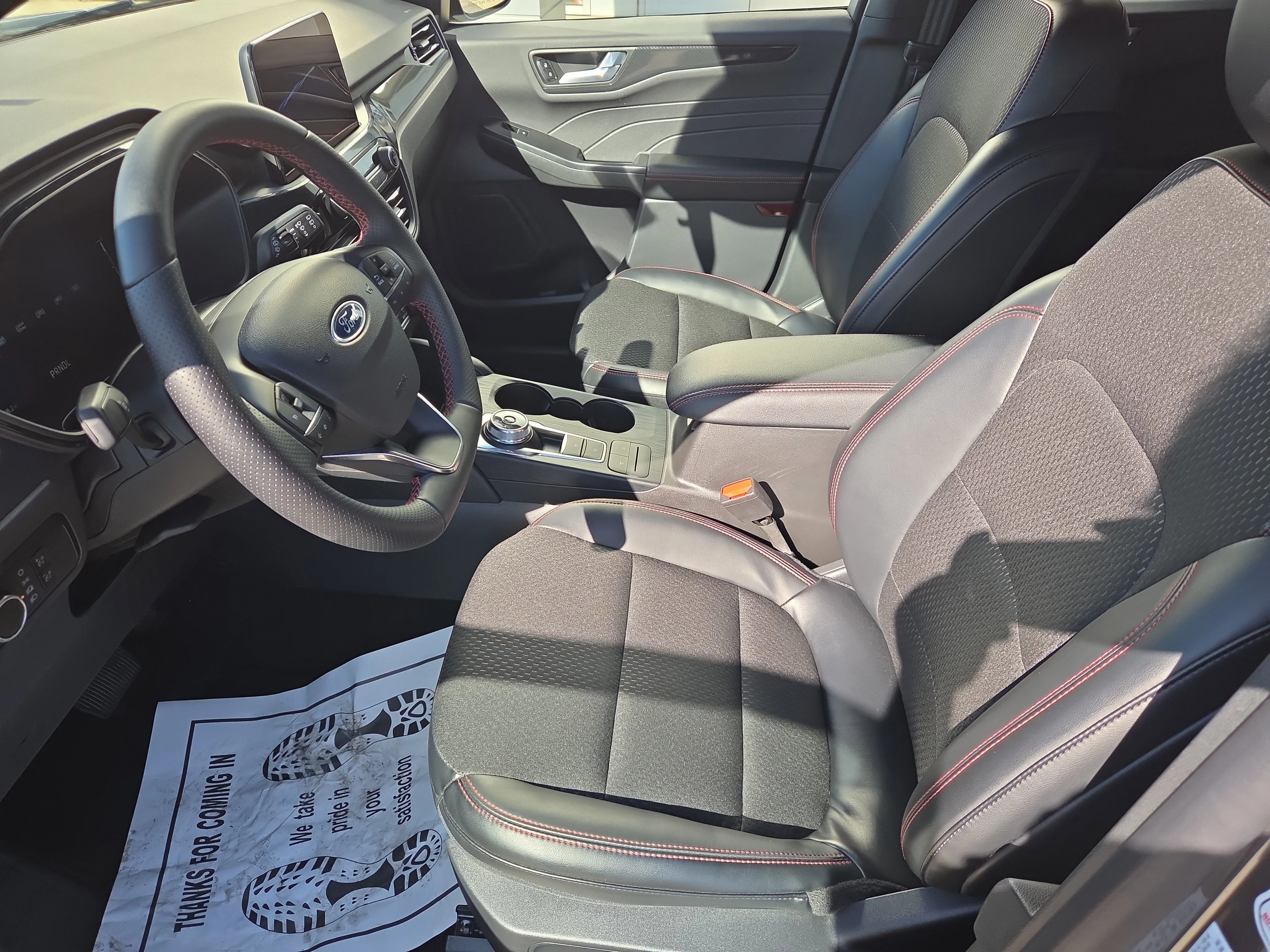 2025 Ford Escape ST-Line - Photo 12