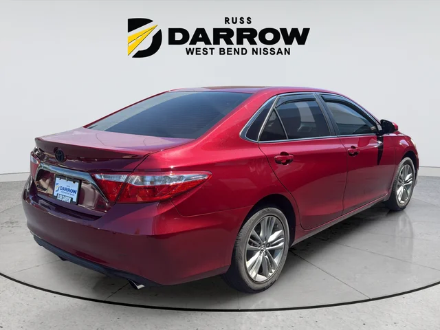 Used 2016 Red Toyota SE image 5