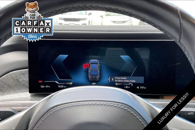 Used 2023 Gray BMW xDrive60 image 20