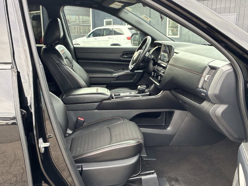 Used 2024 Black Nissan Rock Creek image 10