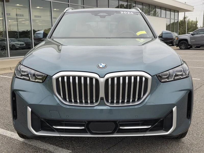 Used 2024 Blue BMW XDRIVE40I SPORTS ACTIVITY VEHICLE image 5