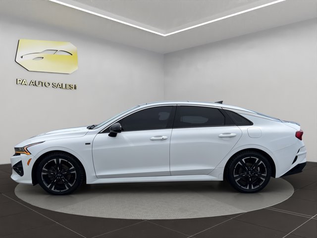 Used 2021 Glacial White Pearl Kia GT-Line image 4