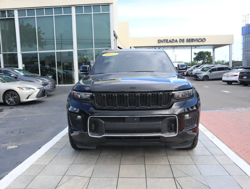 Used 2023 Black Jeep Overland image 2