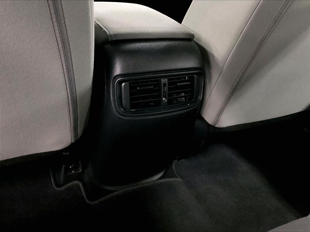 Used 2019 Silver Honda LX image 27