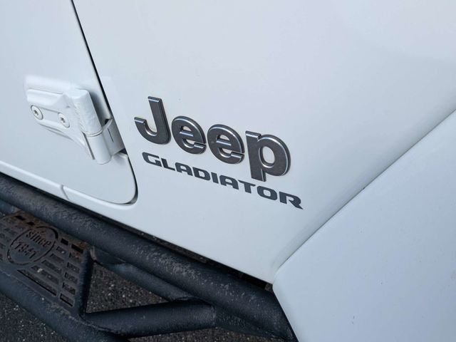 Used 2020 White Jeep Overland image 12