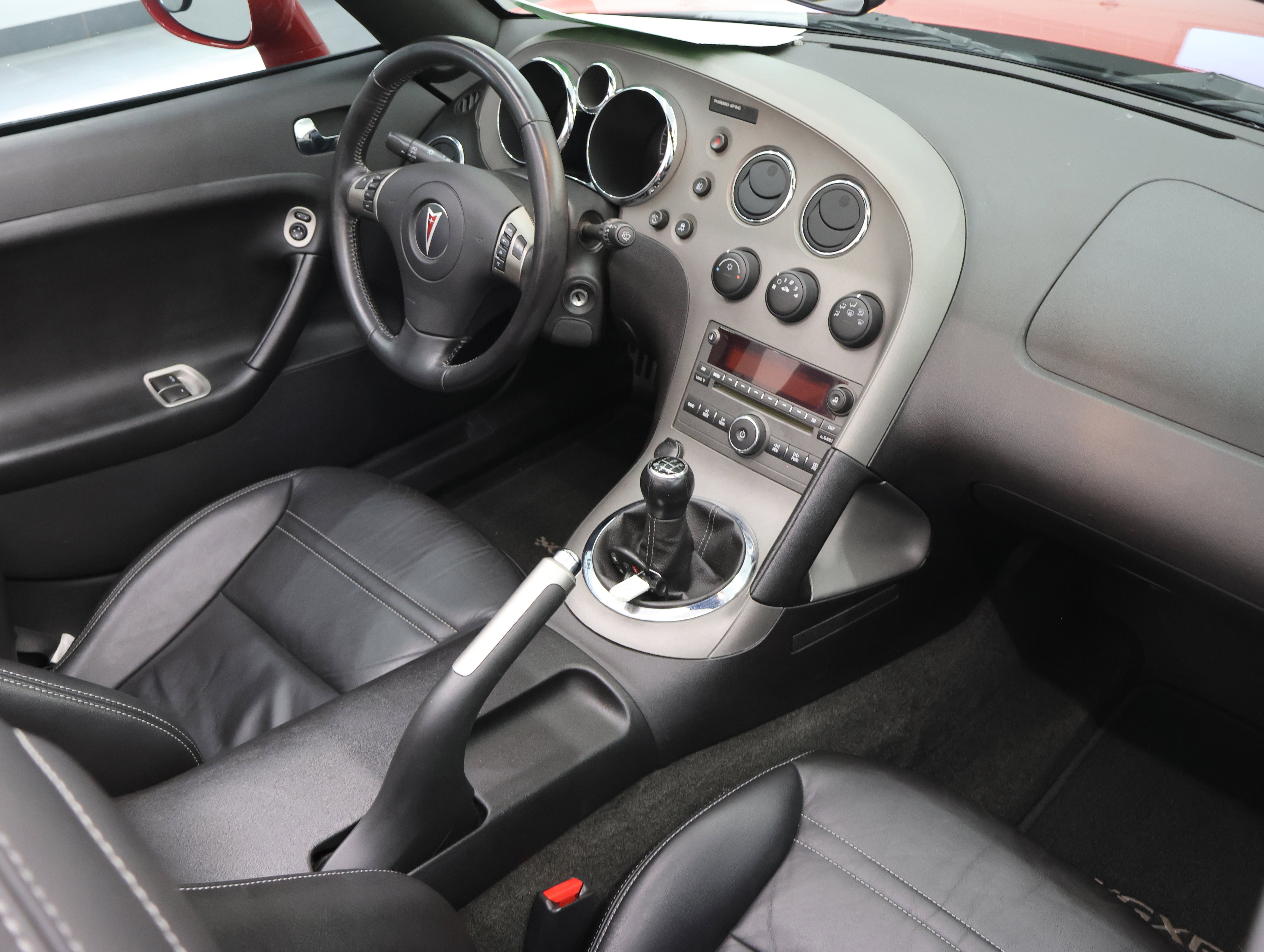 Used 2007 Aggressive (Victory Red) Pontiac GXP Convertible: GXP-CONVERTIBLE-5 SPEED STICK-BLACK LEATHER-LIKE NEW TIRES image 40
