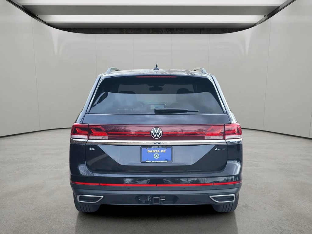 New 2026 Deep Black Pearl Volkswagen 2.0T SE W/TECHNOLOGY image 2