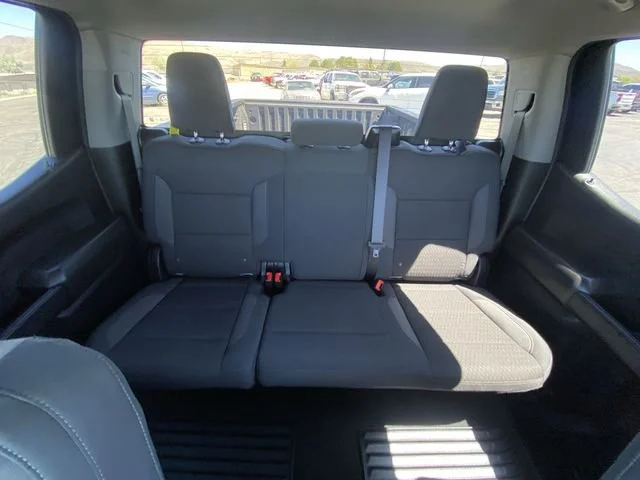 Used 2025 Slate Gray Metallic Chevrolet Custom image 21