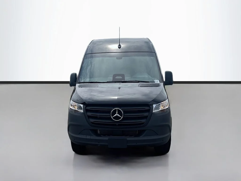New 2026  Mercedes-Benz Cargo 170 WB image 8