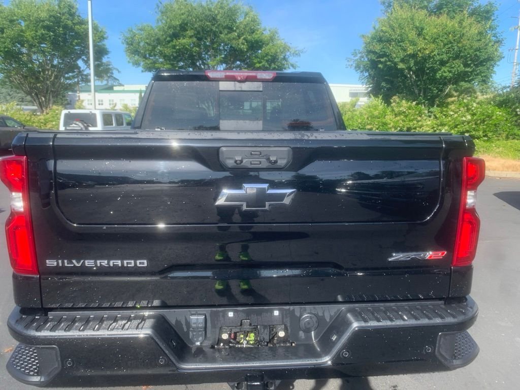 Used 2022 Black Chevrolet ZR2 image 3