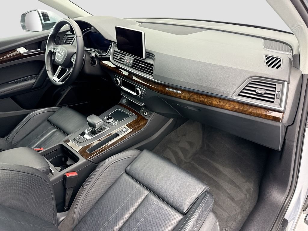 Used 2019 Silver Audi 2.0T Premium Plus image 16