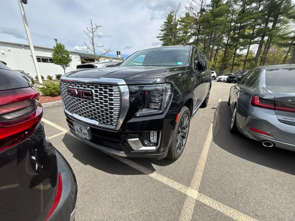 2023 GMC Yukon XL Denali - Photo 2