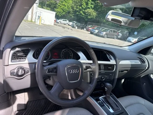 Used 2010 Meteor Gray Pearl Effect Audi 2.0T Premium image 18