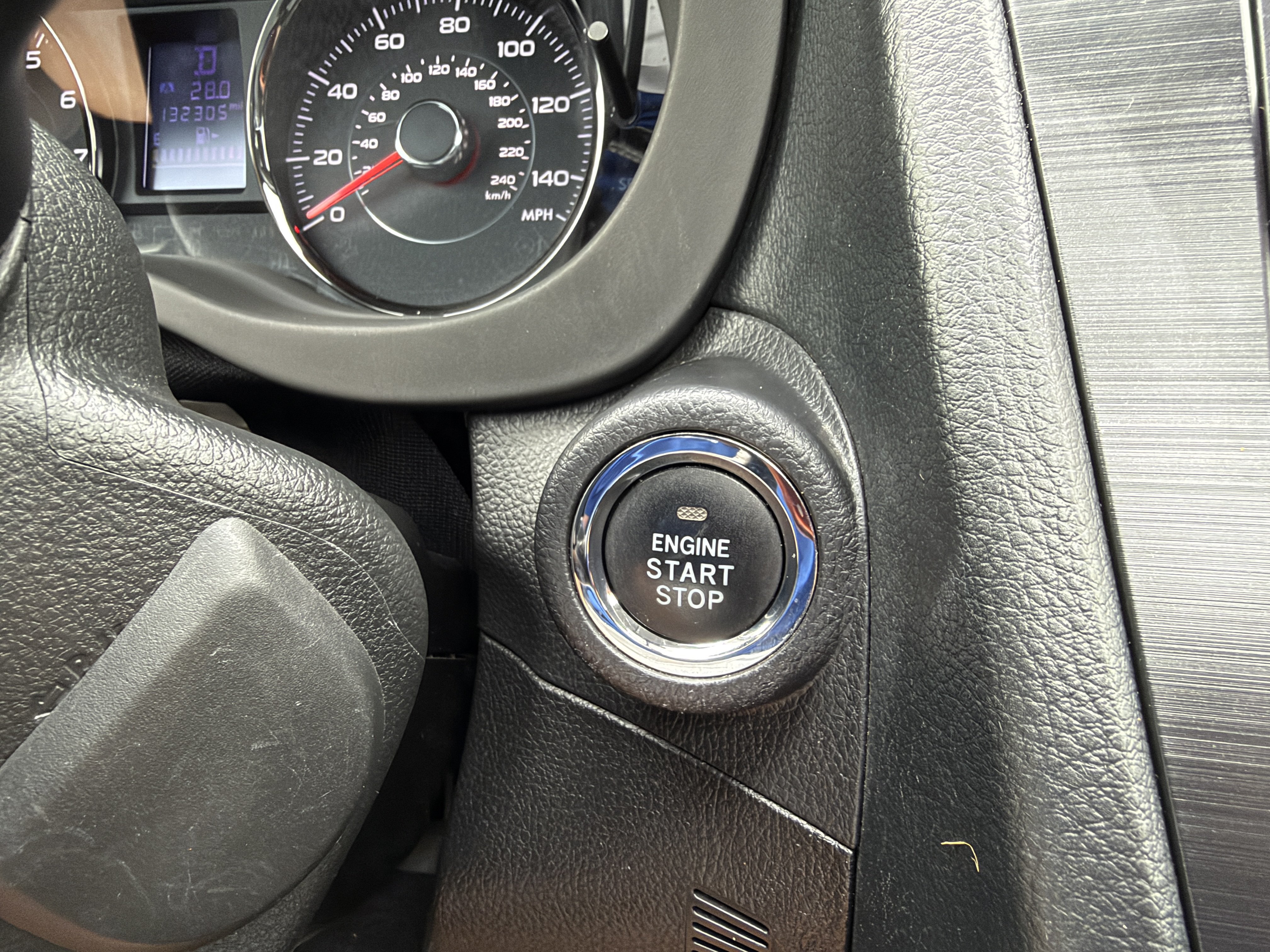 Used 2015 Crystal Black Pearl Subaru 2.5i Touring image 29