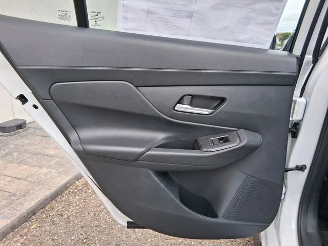 New 2026 Aspen White TriCoat / Super Black Two-tone Nissan SR image 16