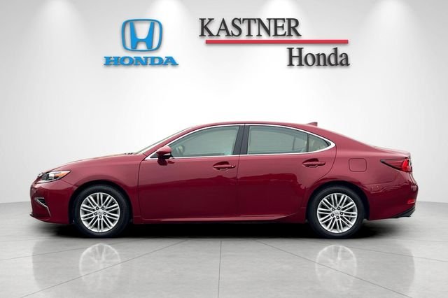 Used 2016 Red Lexus 350 image 9