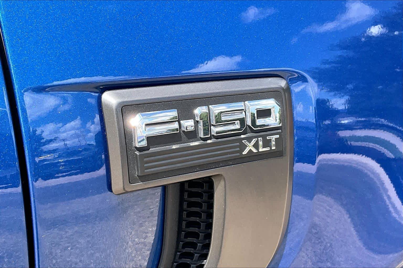 Used 2023 Atlas Blue Metallic Ford XLT image 29