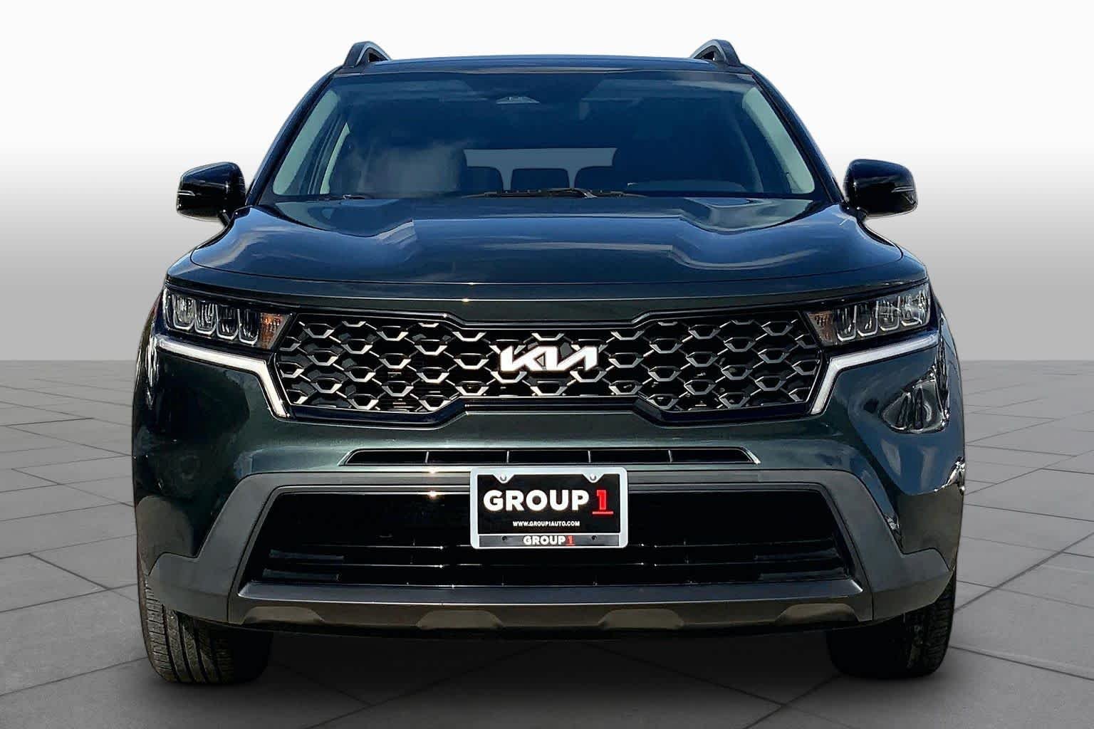 Used 2022 Aruba Green Kia X-Line S image 4