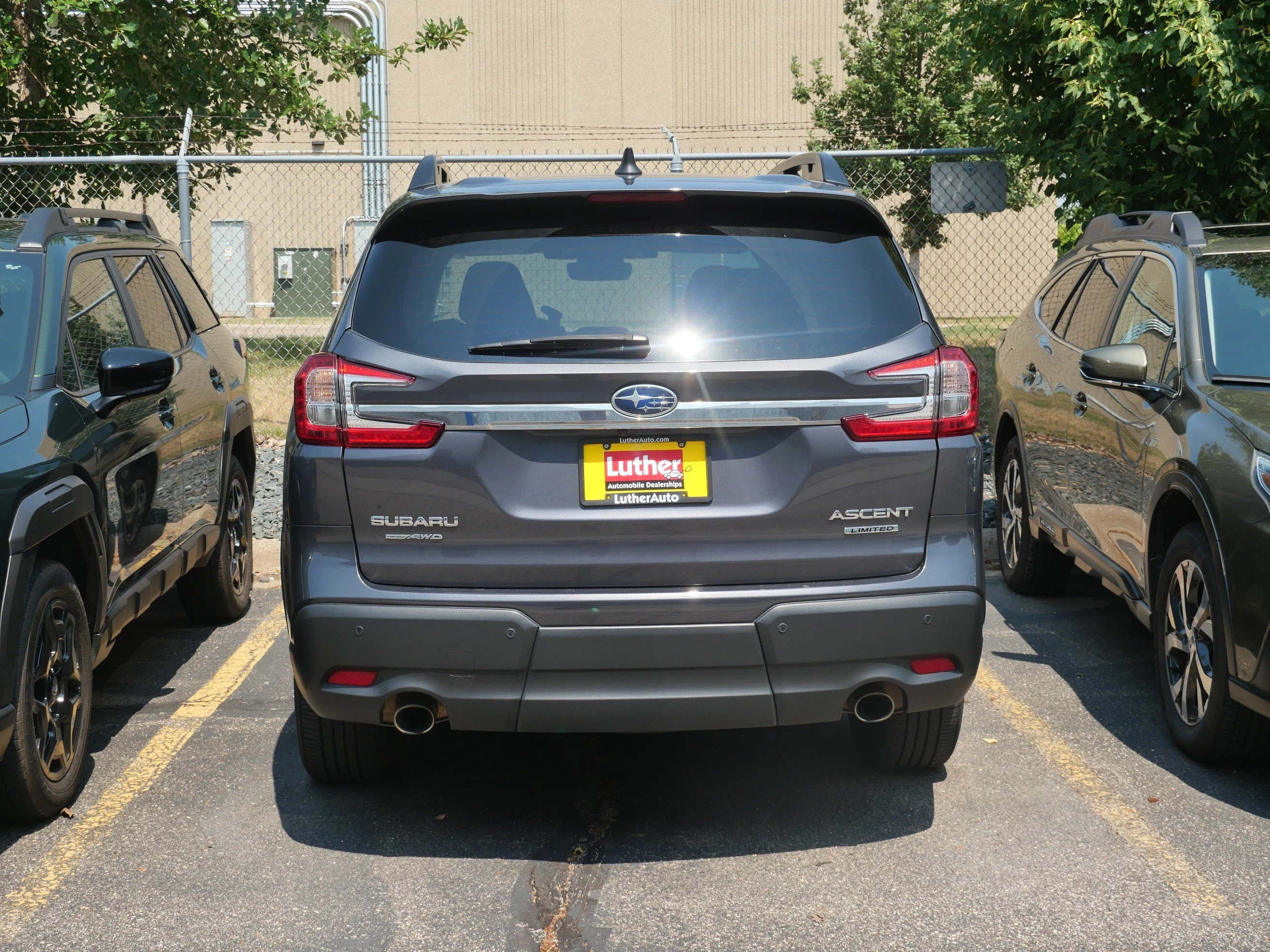 Used 2023 Magnetite Gray Metallic Subaru Limited image 4