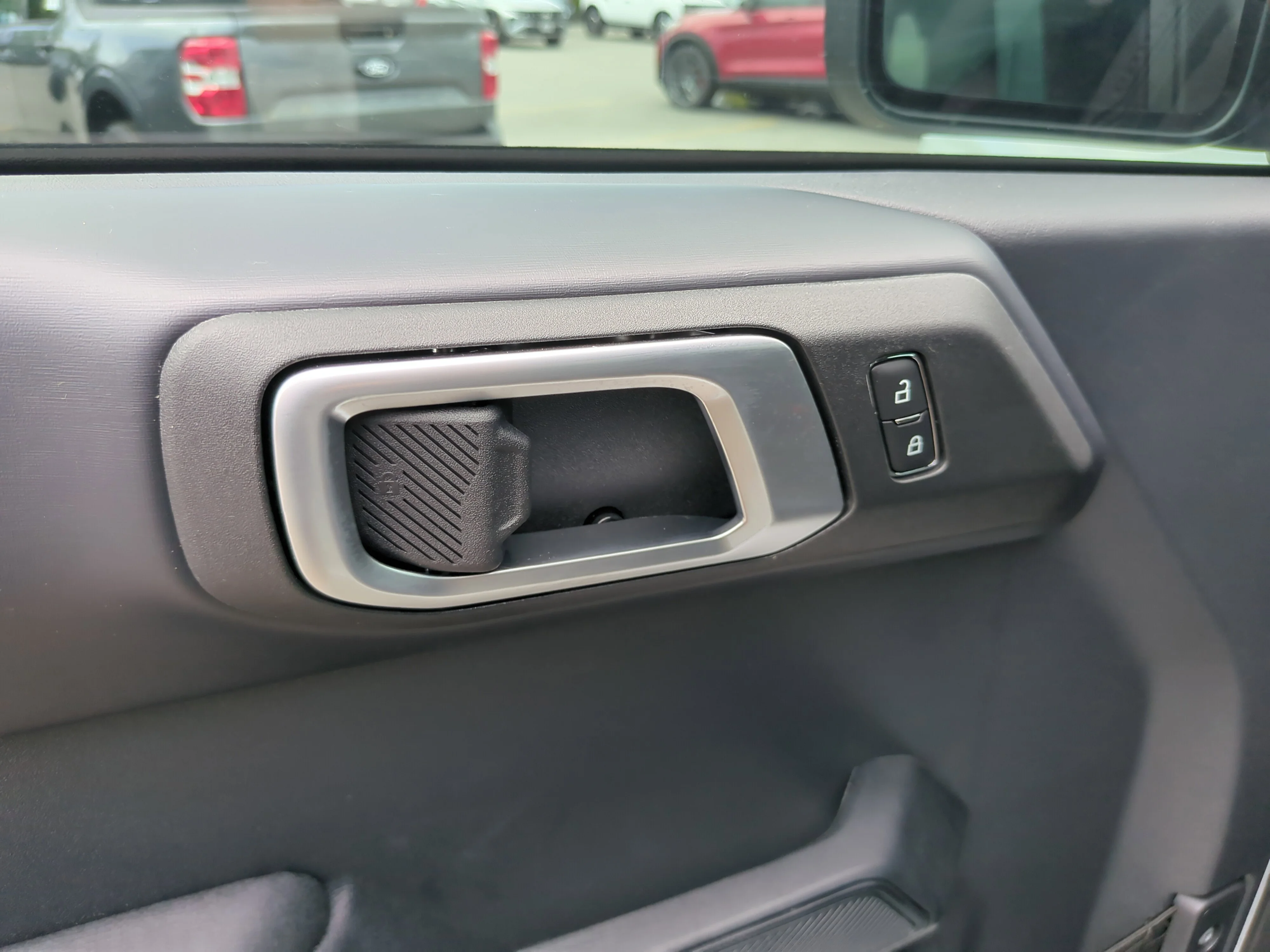 New 2026 Oxford White Ford Badlands® image 18