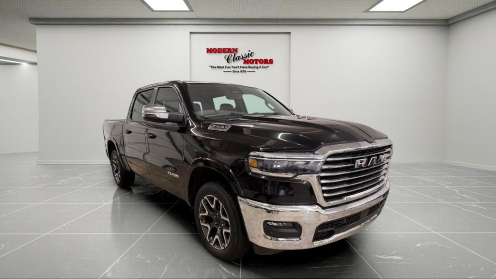 2025 RAM 1500 Laramie 4x4 Crew Cab 5'7's photo