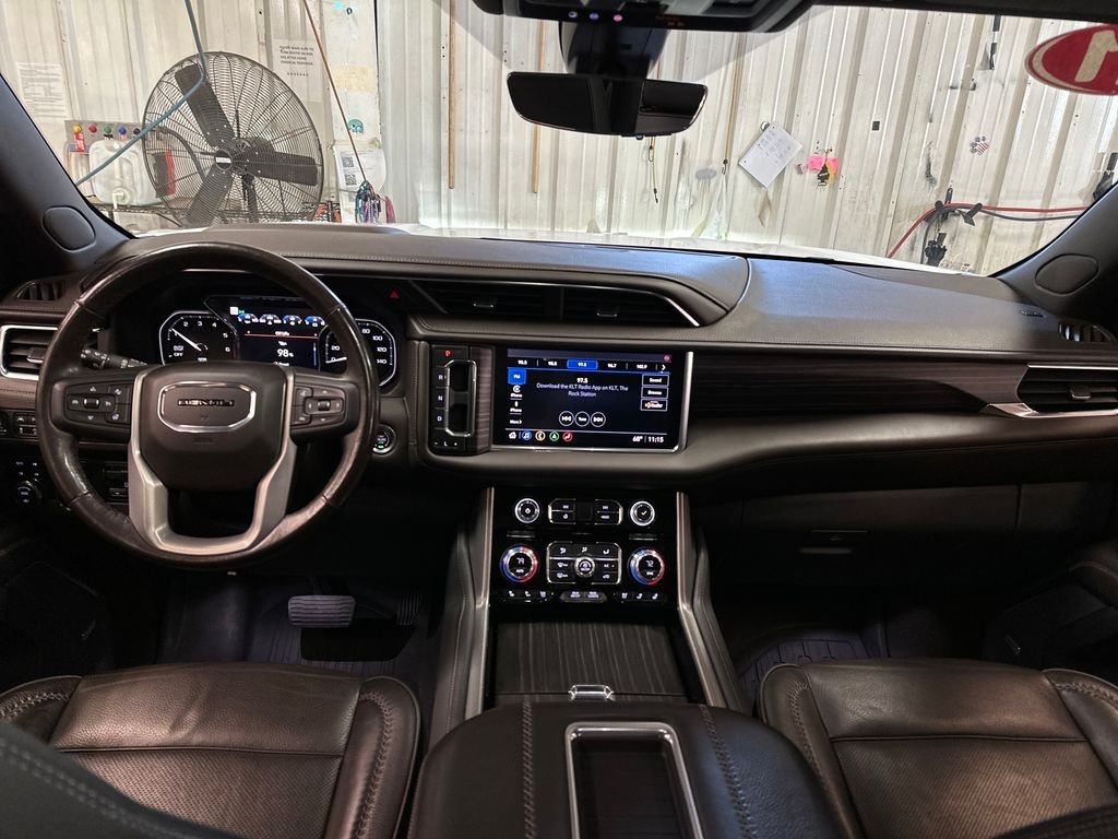 Used 2021  GMC Denali image 18