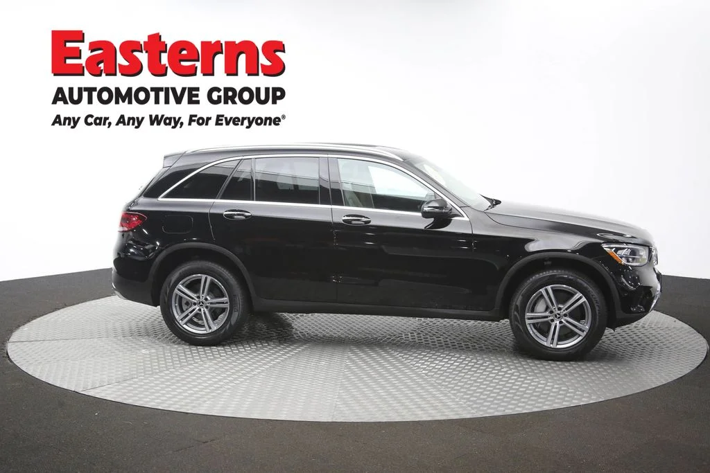 Used 2022 Black Mercedes-Benz GLC 300 image 46