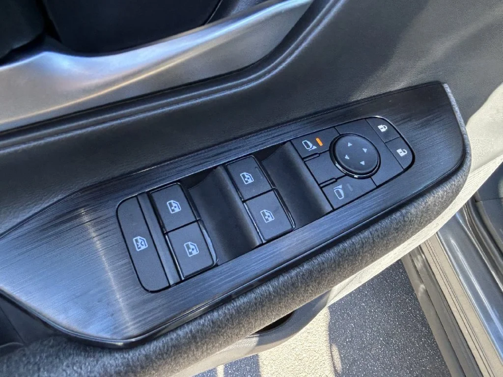 New 2027 Gun Metallic Nissan SV image 19