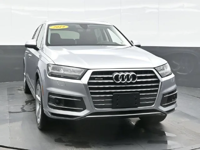 Used 2019 Silver Audi 55 Prestige image 6