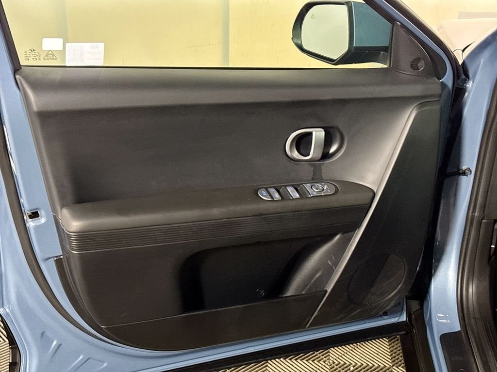 Used 2024 Blue Hyundai SEL image 10