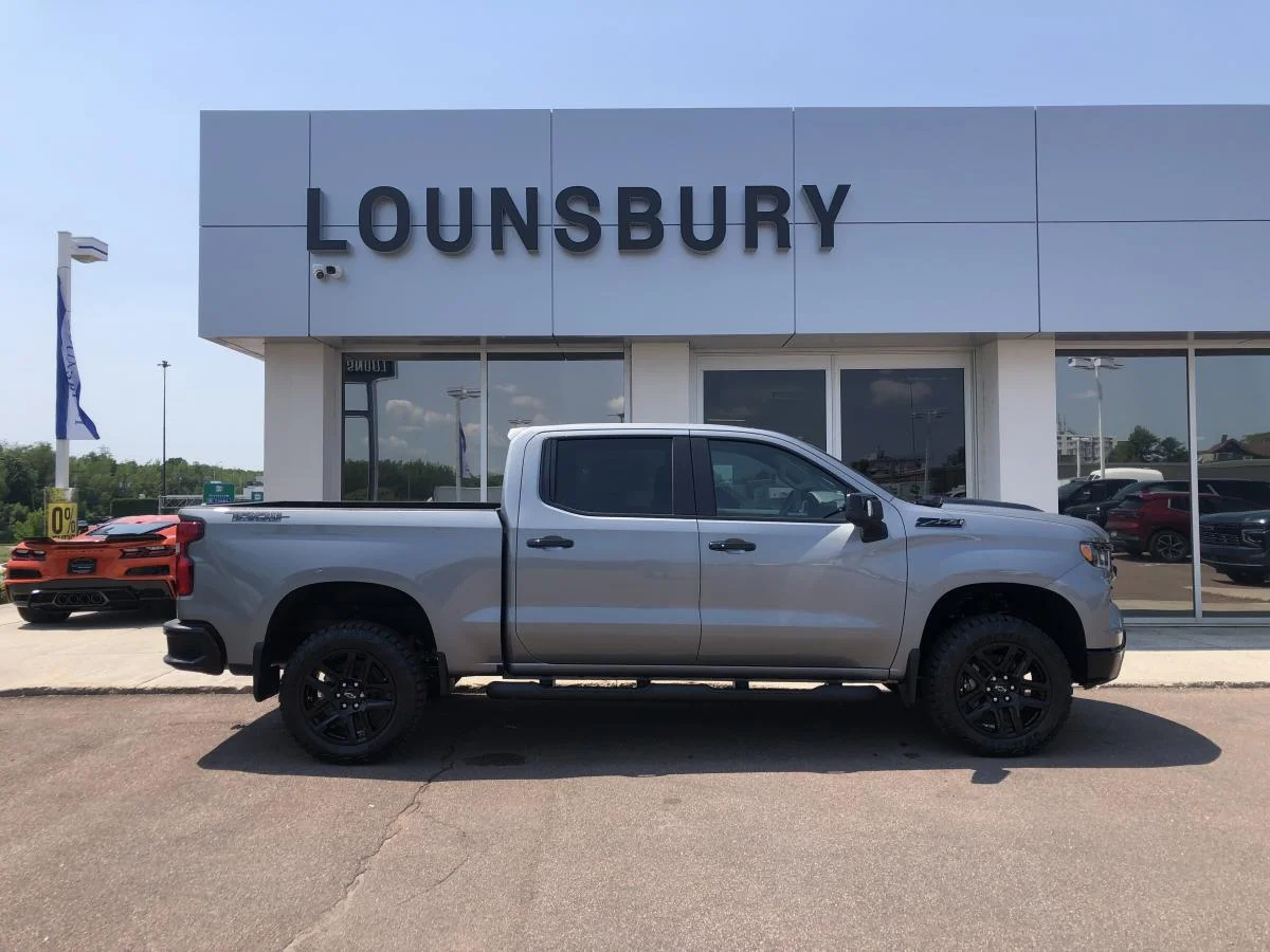 New 2026 Grey Chevrolet 4wd Crew Cab 147" Lt image 2