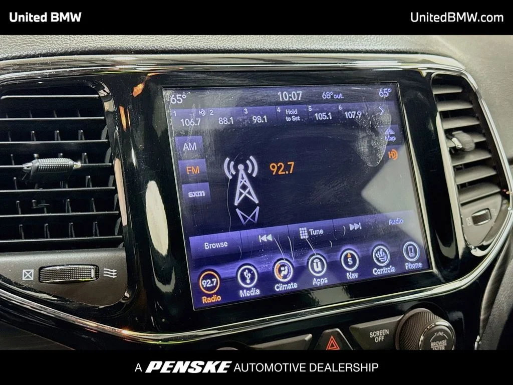 2019 Jeep Grand Cherokee Altitude - Photo 8