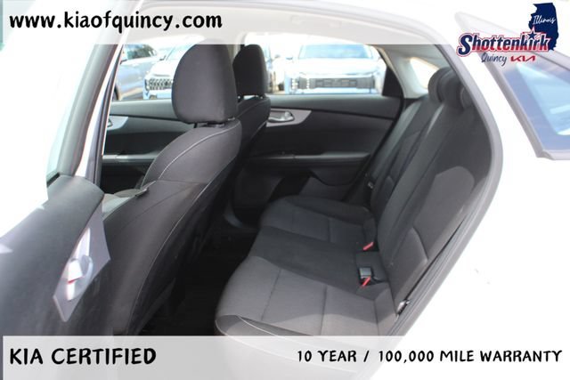 Used 2024 White_pearl Kia LXS image 13