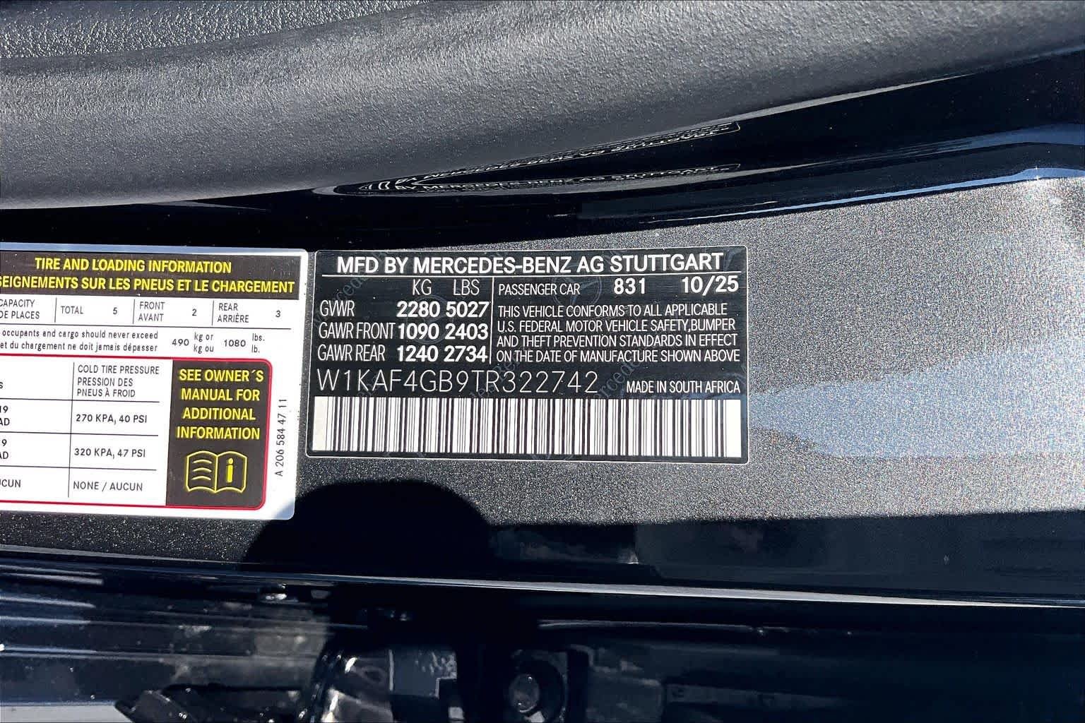 Used 2026 Graphite Grey Metallic Mercedes-Benz C 300 image 31
