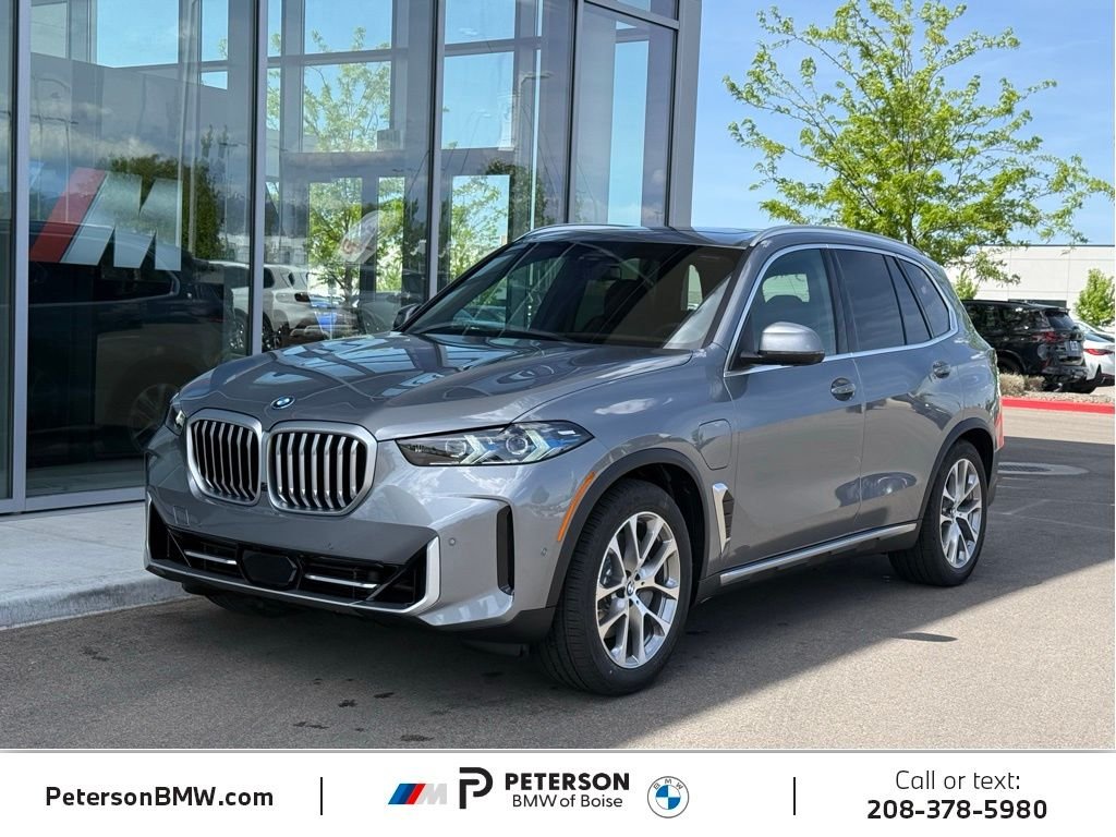 2026 BMW X5 xDrive50e's photo