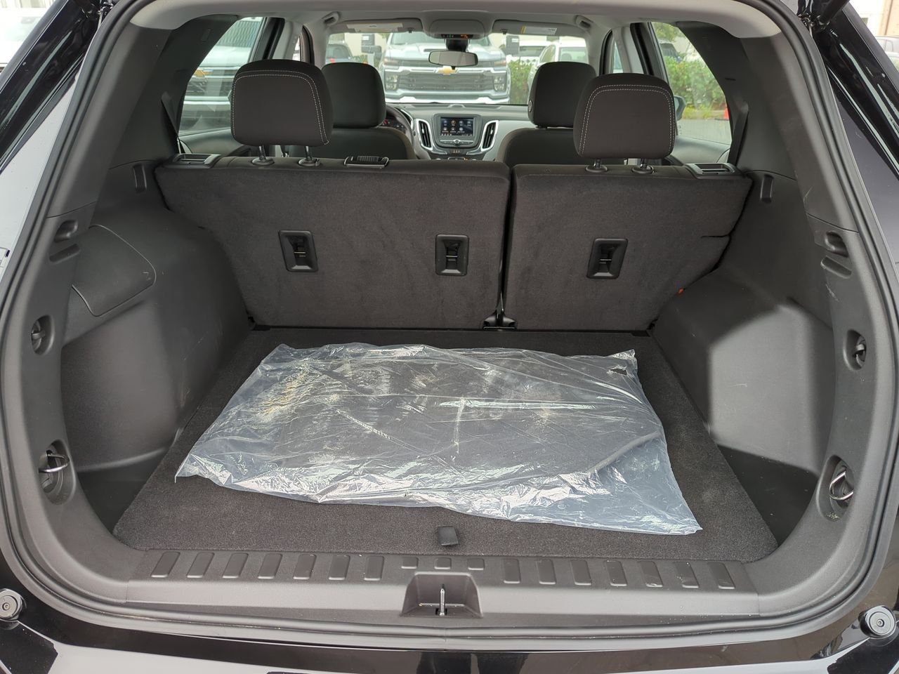 2023 Chevrolet Equinox LS - Photo 25