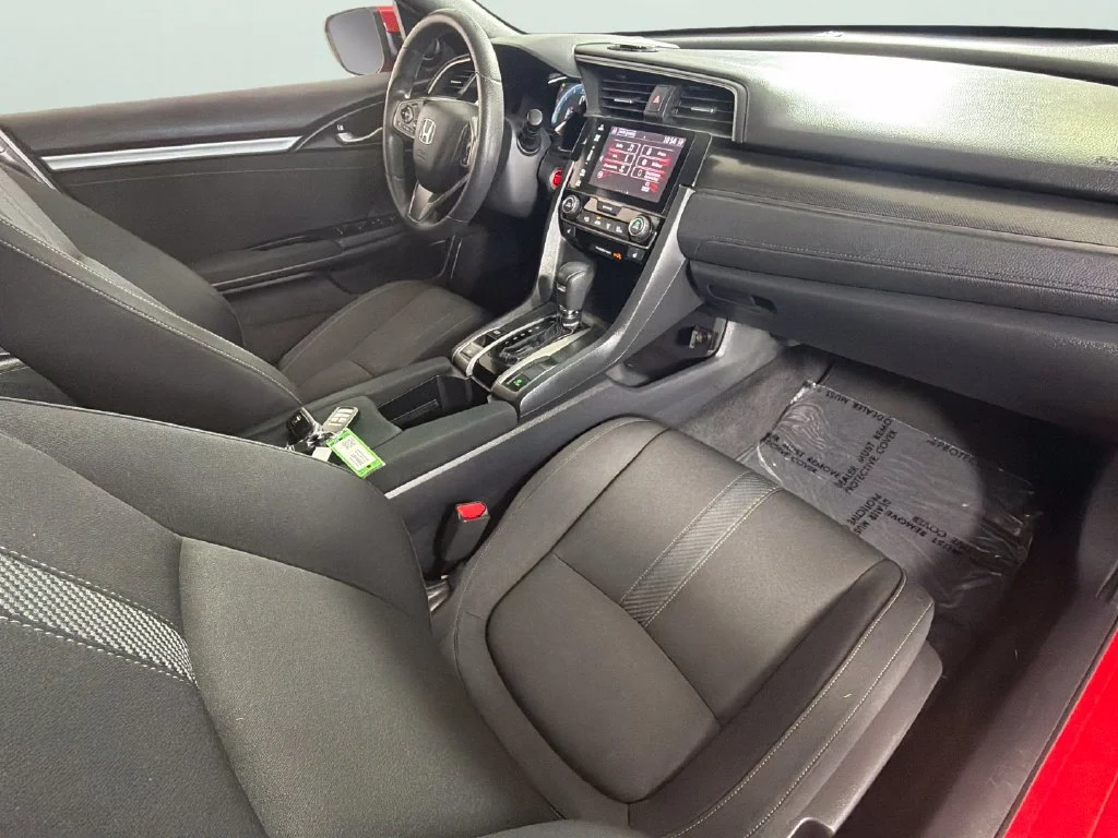 Used 2018  Honda EX image 35