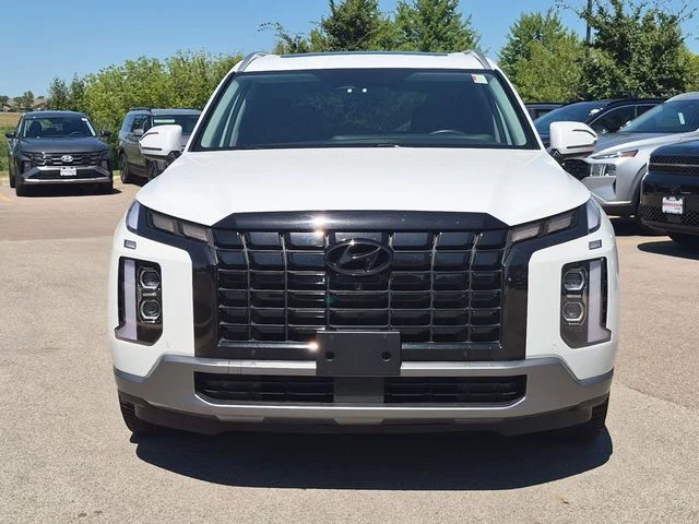 Used 2024 White Hyundai SEL image 2