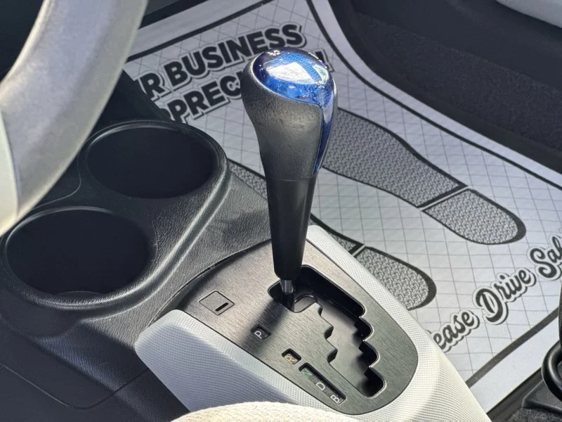 2014 Toyota Prius c One - Photo 20