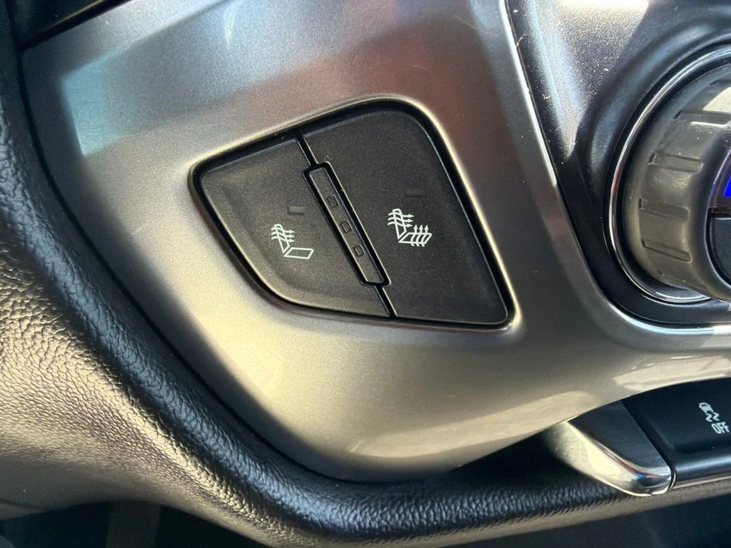 Used 2018 Red Tintcoat Chevrolet LT image 22