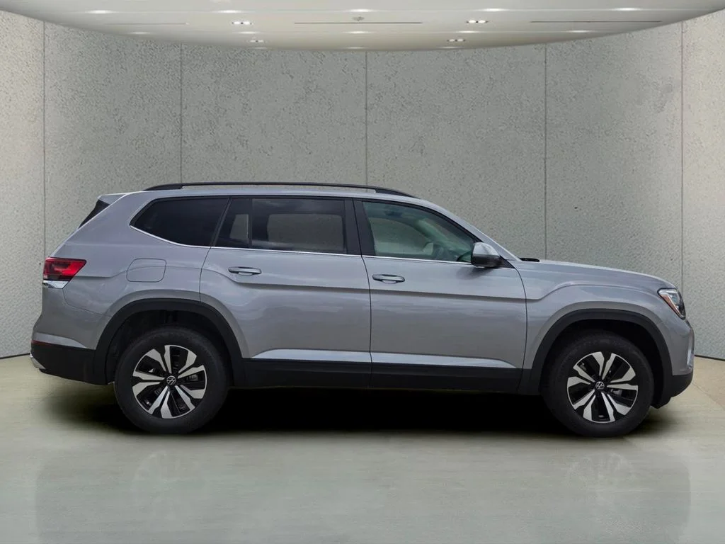 New 2026 Silver Volkswagen 2.0T SE image 6