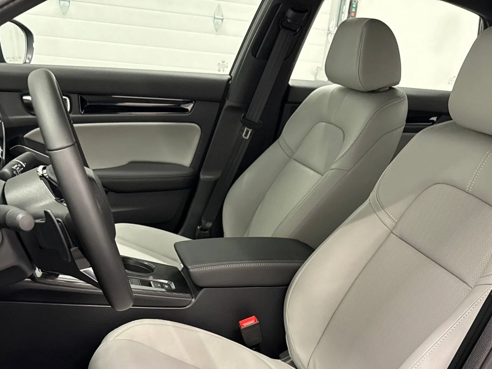 New 2026 Platinum White Pearl Honda Sport Touring image 4