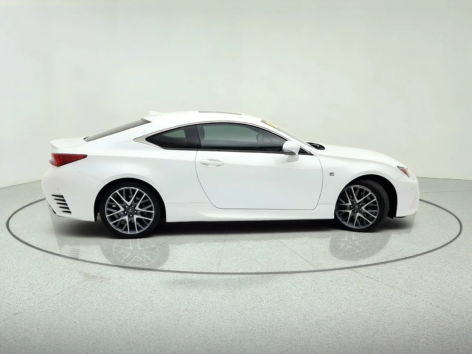 Used 2016 Ultra White Lexus CLOTH image 13
