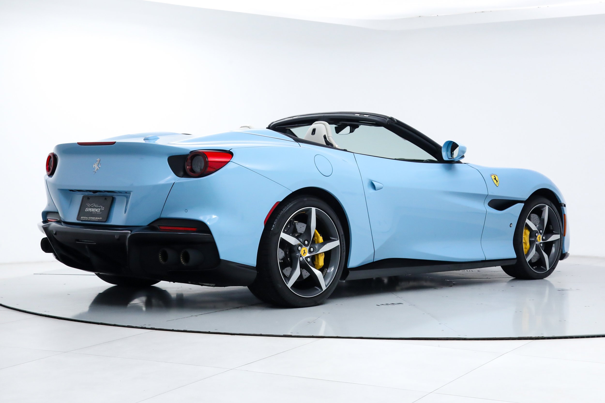 Certified Used 2023 Blue Ferrari  image 3