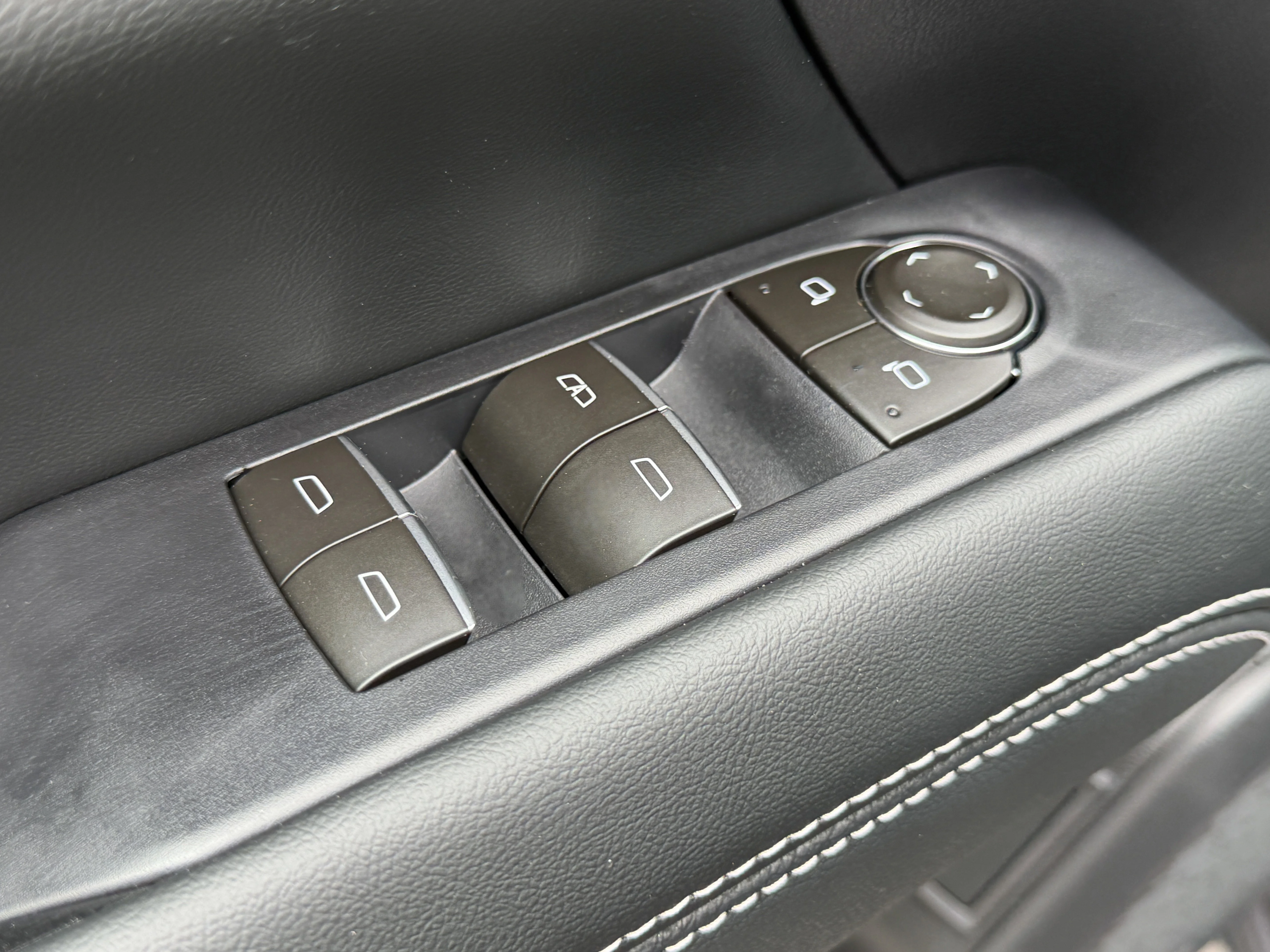 2026 GMC Terrain Denali - Photo 13