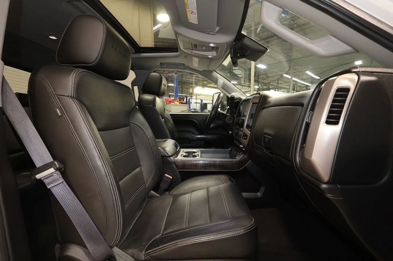 Used 2016 SUMMIT WHITE GMC Denali image 18