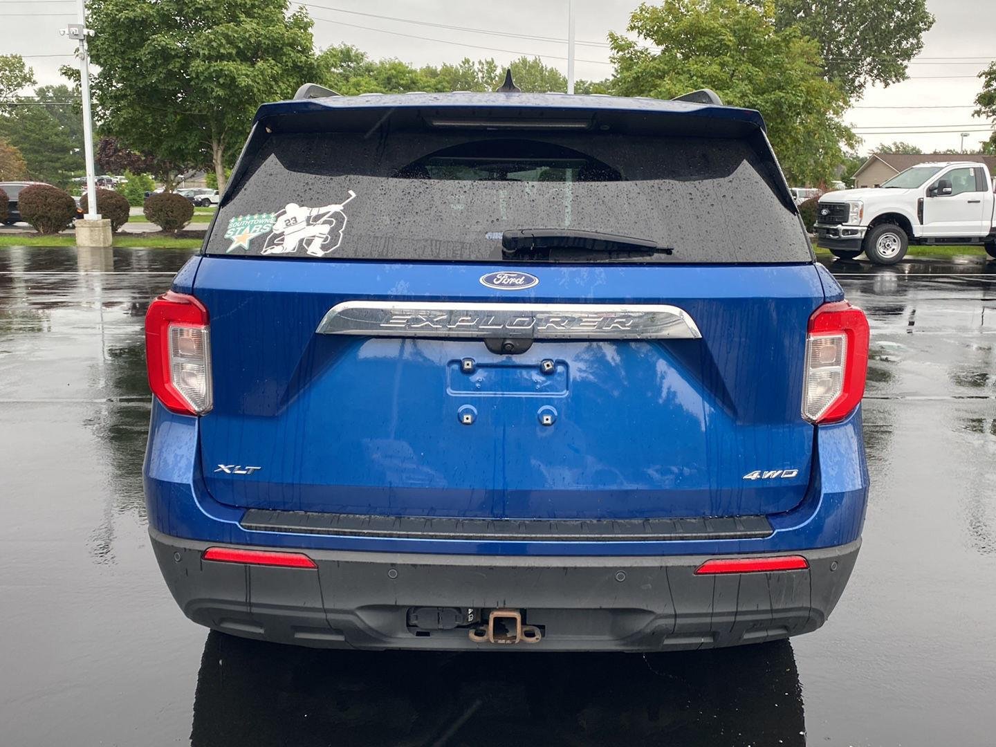 Used 2023 Atlas Blue Ford XLT image 9