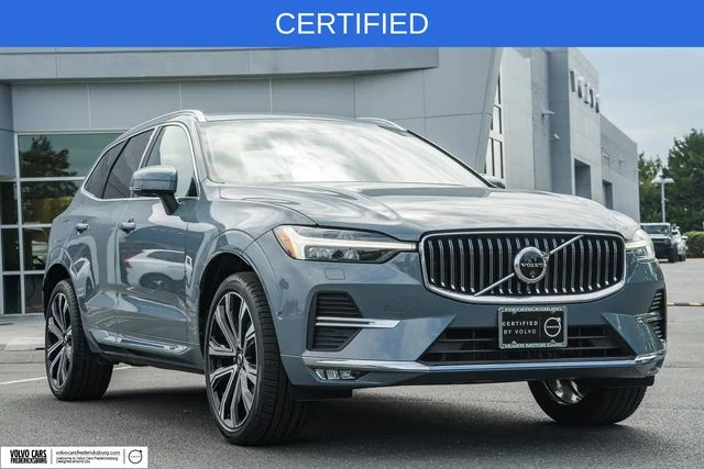2023 Volvo XC60 B5 Ultimate Bright Theme AWD's photo