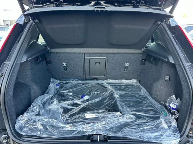 2026 Volvo XC40 Ultra - Photo 7
