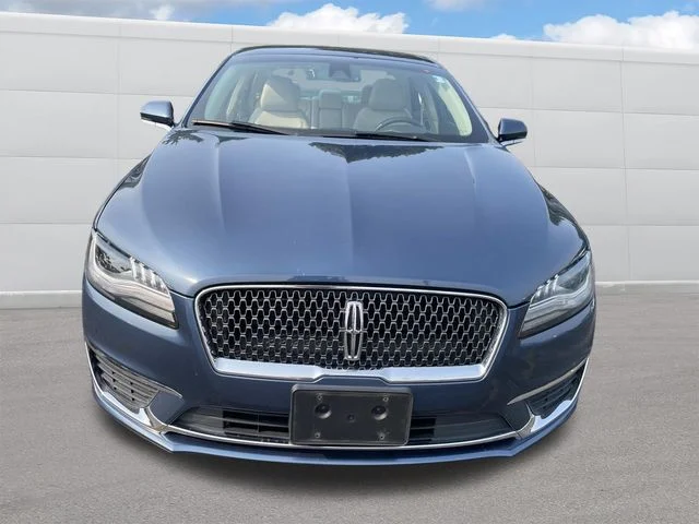 Used 2019 Blue Lincoln Reserve image 15